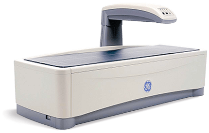 DXA-Scanner für eine Knochendichtemessung der Radiologie Saarbruecken